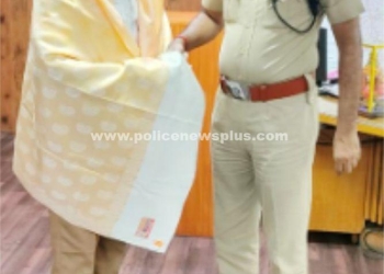 காவலரின் துணிச்சலான செயலை பாராட்டிய S.P