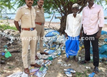 கடற்கரைப் பகுதியில் போலீசார் தீவிர சோதனை