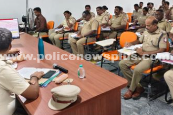 மாவட்ட காவல் கண்காணிப்பாளர் தலைமையில் மாதாந்திர குற்ற கலந்தாய்வு கூட்டம்