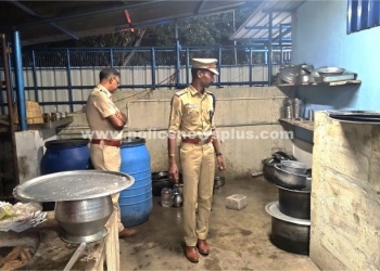 ஆயுதப்படையில் திடீர் ஆய்வு செய்த S.P