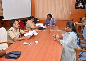 வாராந்திர குறைதீர்க்கும் மனு கூட்டம்