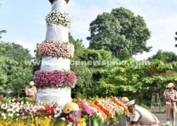 காவலர்களின் வீர வணக்கம் நாள் உறுதிமொழி ஏற்பு