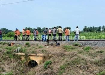 இரயில் சேவை பாதிப்பு பயணிகள் அவதி