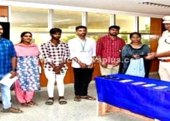 திருடப்பட்ட செல்போன்களை மீட்டு கொடுத்த போலீசார்