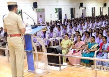 பெண்கள் கல்லூரியில் விழிப்புணர்வை ஏற்படுத்திய எஸ்.பி