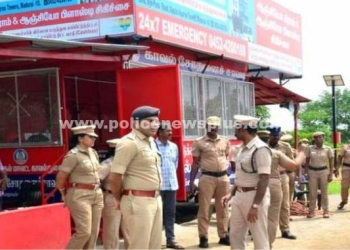 வாகன சோதனையை பார்வையிட்ட எஸ்.பி