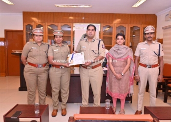 போட்டியில் வென்ற காவல் உதவி ஆய்வாளர்