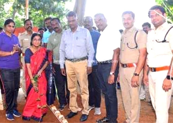 ஆயுதப் படை மைதானத்தில் மூலிகை தோட்டம் அமைப்பு