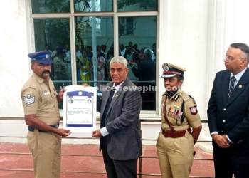 லஞ்ச ஒழிப்புதுறையில் சிறப்பாக பணியாற்றிய காவலருக்கு பதக்கம்