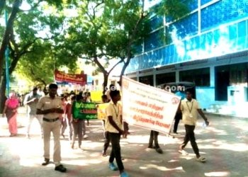 பள்ளியில் மது விழிப்பு பேரணி