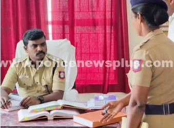 காவல் நிலையத்தில் திடீர் ஆய்வு செய்த காவல் கண்காணிப்பாளர்