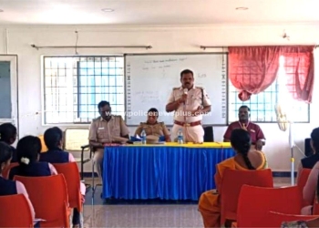 டி.எஸ்.பி தலைமையில்  குழந்தைகள் பாதுகாப்பு குறித்து விழிப்புணர்வு