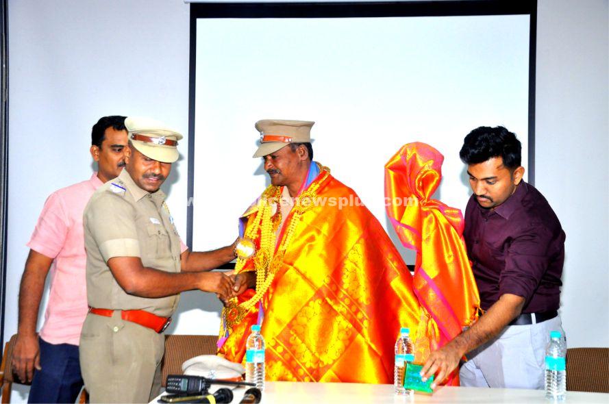 சிறப்பு உதவி ஆய்வாளருக்கு பணி நிறைவு பாராட்டு விழா