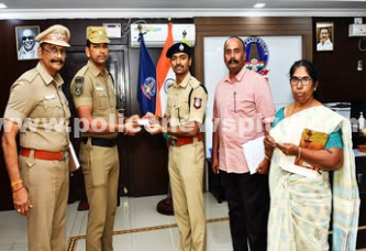 காவலர்களுக்கான இலவச பஸ் பாஸ்