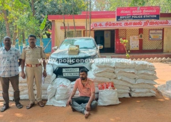 காவல் துறையினர் அதிரடி வாகன சோதனை