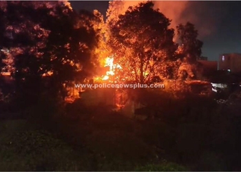 மின் கசிவு காரணமாக குடிசை வீட்டில் தீ விபத்து