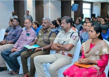 காவல் உதவி செயலி பற்றிய விழிப்புணர்வு