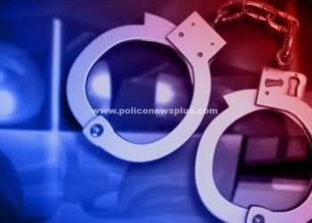 வாகன சோதனையில் அரிவா­ளுடன் சிக்கிய வாலி­பர் கைது