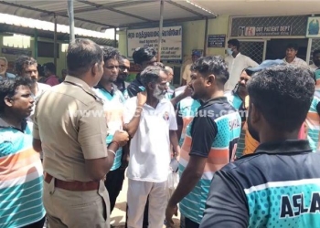 பொன்னேரி வழக்கறிஞர்கள் போராட்டம்