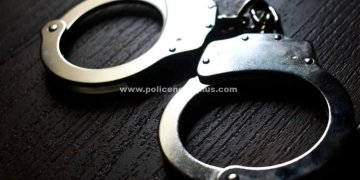 ஓய்வு பெற்ற காவல் அதிகாரி வீட்டிற்கு தீவைப்பு