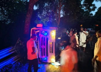 திண்டுக்கல் மாவட்டத்தில் நடைபெற்ற விபத்தில் பலர் காயம், சிறுவன் பலி