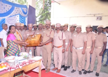 ஓசூர் தீயணைப்பு நிலையத்தில் பணி நிறைவு விழா: சேவைக்கு மரியாதை