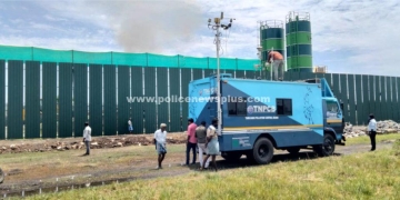 விவசாய நிலங்களில் படிந்துள்ள மாசு குறித்து அதிகாரிகள் ஆய்வு