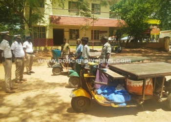 போக்குவரத்து காவல்துறையினர் வாகன சோதனை