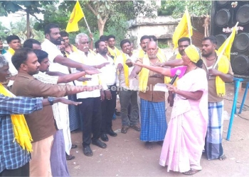 தமிழ்நாடு சீர் மரபினர் நலச்சங்கத்தினர் ஆர்ப்பாட்டம்