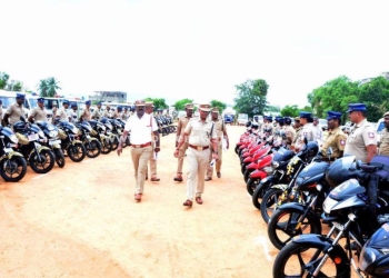 காவல் வாகனங்களை ஆய்வு மேற்கொண்ட டி.எஸ்.பி