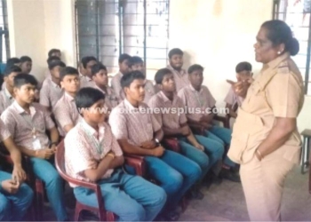 குற்றத்தடுப்பு பற்றி மாணவர்களுக்கு விழிப்புணர்வு கூட்டம்
