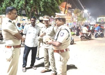 பாதுகாப்பு பணி சம்பந்தமாக காவலர்களுக்கு எஸ்.பி அறிவுரை