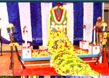 காவலர் வீர வணக்க நாளை” முன்னிட்டு திருப்பத்தூர் மைதானத்தில் நினைவு சின்னம்