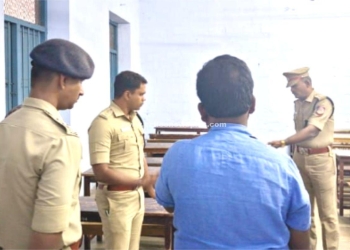 தேர்வு மையங்களை ஆய்வு செய்த எஸ்.பி