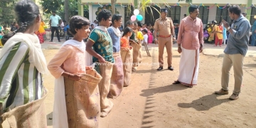 குழந்தைகளோடு காவலர் பொங்கல்