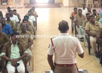 ஆட்டோ ஓட்டுநர்களுக்கு சாலை பாதுகாப்பு விழிப்புணர்வு நிகழ்ச்சி