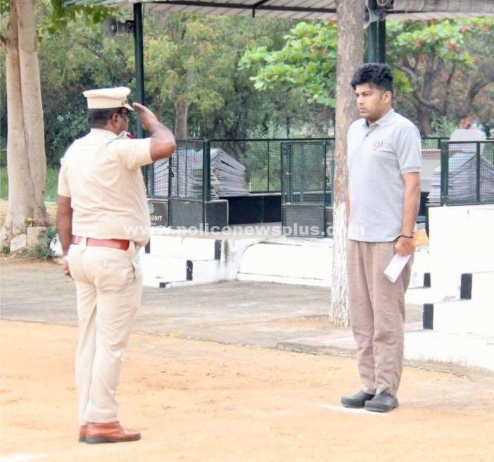 ஆயுதப்படை காவலர் பயிற்சி ஆய்வு