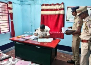 காவல் நிலையத்தில் திடீர் ஆய்வு செய்த எஸ்.பி