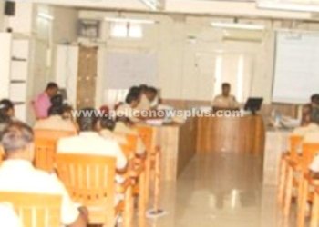 திருவாரூர் காவல் அலுவலகத்தில் மாதாந்திர குற்ற கலந்தாய்வு கூட்டம்