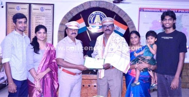 திண்டுக்கலில் ஓய்வு பெறும் காவல் அதிகாரிகளுக்கு பாராட்டு