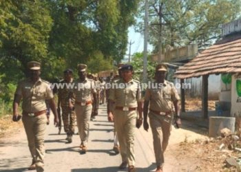 மதுரையில் தேர்தல் விழிப்புணர்வு கொடி அணிவகுப்பு