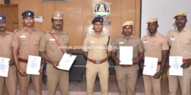 மிகச்சிறந்த பணிக்காக போலீசாருக்கு எஸ்.பி பாராட்டு