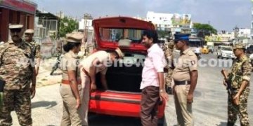 போலீசார் தீவிர வாகன சோதனை