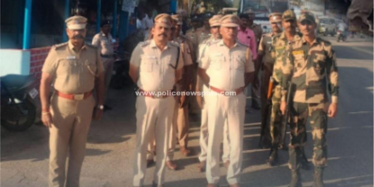 தேர்தல் முன்னிட்டு கமுதியில் பாதுகாப்பு அணிவகுப்பு