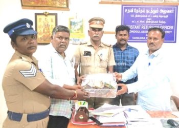திண்டுக்கலில் ஆவணமின்றி ரூ.3.01 லட்சம் பறிமுதல்
