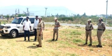 திருப்பத்தூரில் பதற்ற வாக்குச்சாவடிகளில் எஸ்.பி. ஆய்வு