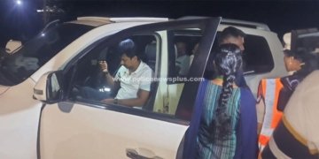 வேடசந்தூர் அருகே உதயநிதி ஸ்டாலின் வாகனத்திற்கு சோதனை