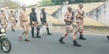 அமைதித் தேர்தலுக்கு காவல்துறையினர் கொடி அணிவகுப்பு