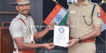 அகில இந்திய போட்டியில் காவலருக்கு தங்கப் பதக்கம்