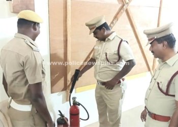 வாக்குப்பதிவு இயந்திரங்கள் மையத்தில் பலத்த பாதுகாப்பு